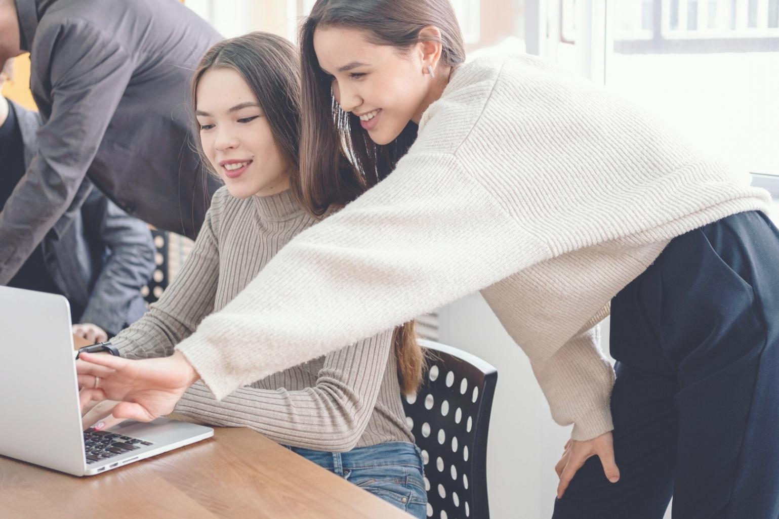 Session de formation en groupe sur les stratégies d'investissement